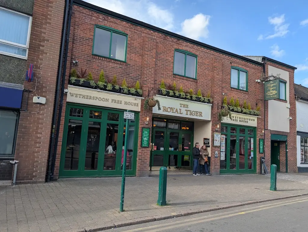 The Royal Tiger - JD Wetherspoon_Wednesfield_slider_image_3