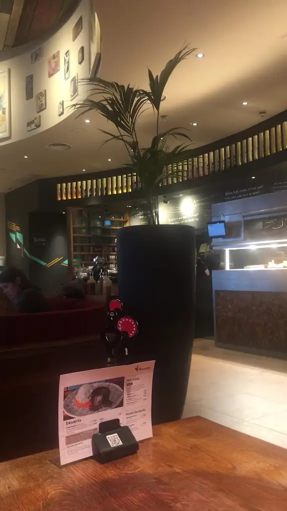 Chinweuba Malachy Obayi_Nando's Wolverhampton - Bentley Bridge_Wednesfield_recensione