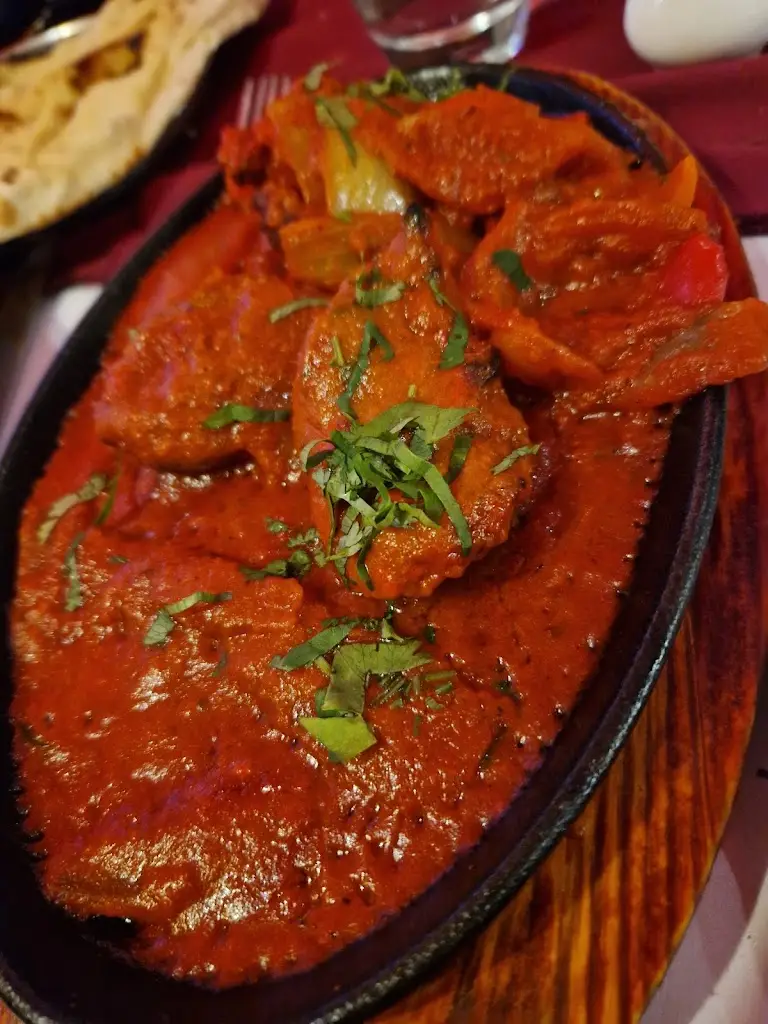 Qmin Restaurant_Wednesfield_slider_image_3