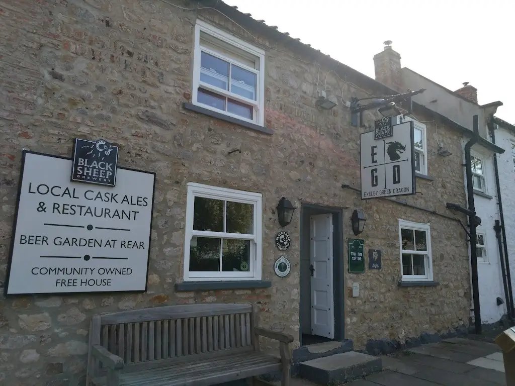 Sam Stacey_Exelby Green Dragon_Bedale_review