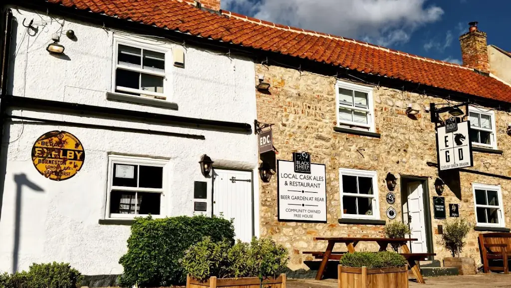 Exelby Green Dragon_Bedale_slider_image_3