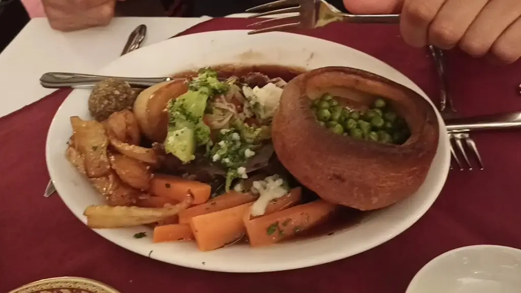 Avenida Restaurant_Welling_slider_image_2