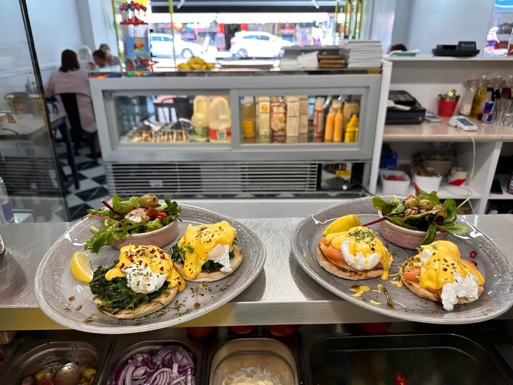 Giggling Sausage_Welling_slider_image_1