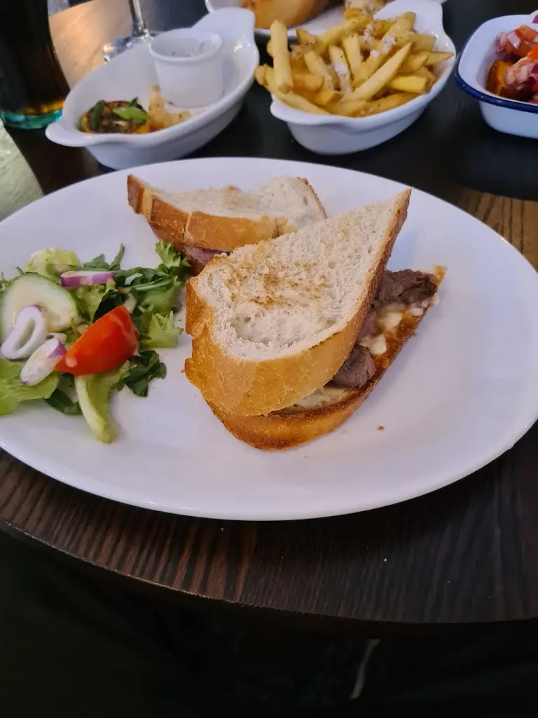 Menu_Guy Earl of Warwick_Welling_image_7