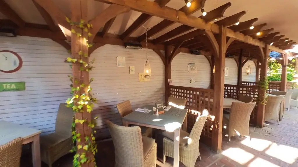 Onslow Arms_West Clandon_slider_image_2