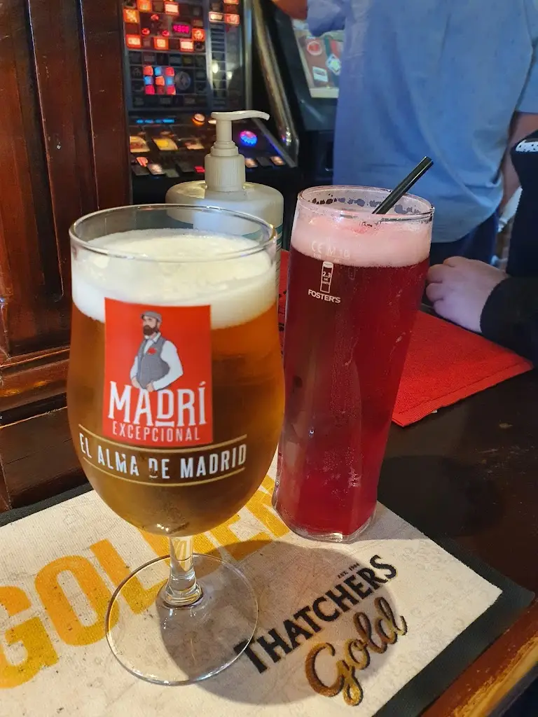 White Hart Inn restaurant in Alford