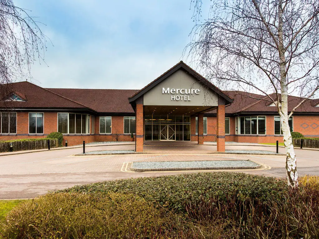 Mercure Daventry Court Hotel_West Haddon_slider_image_1