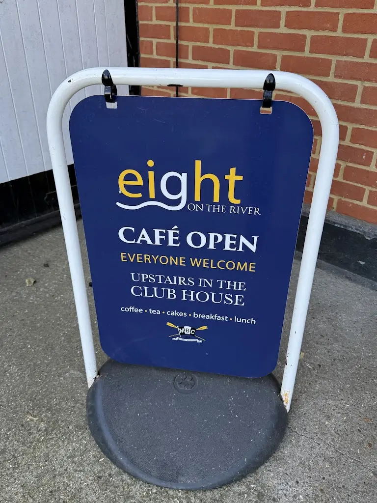 Dave Pearson_Eight on the River Cafe_West Molesey_review