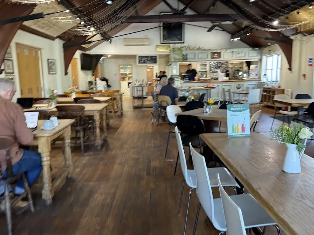 Eight on the River Cafe_West Molesey_slider_image_1