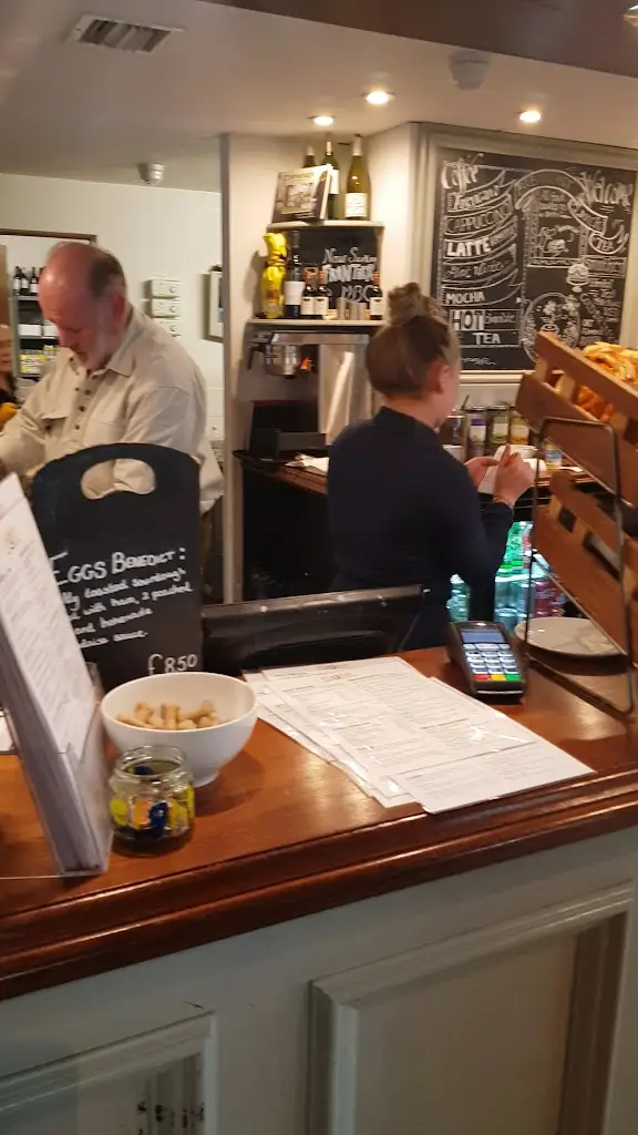 Eight on the River Cafe_West Molesey_slider_image_2