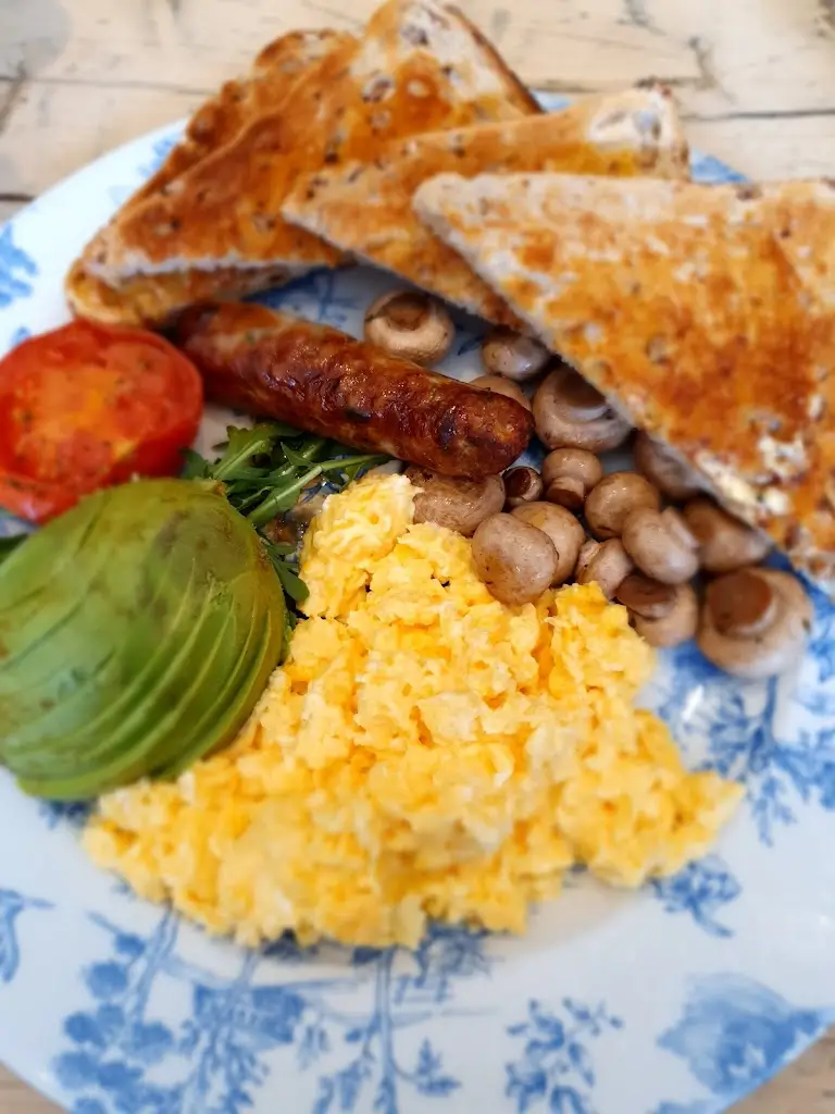 Menu_Mada Deli_West Molesey_immagine_9