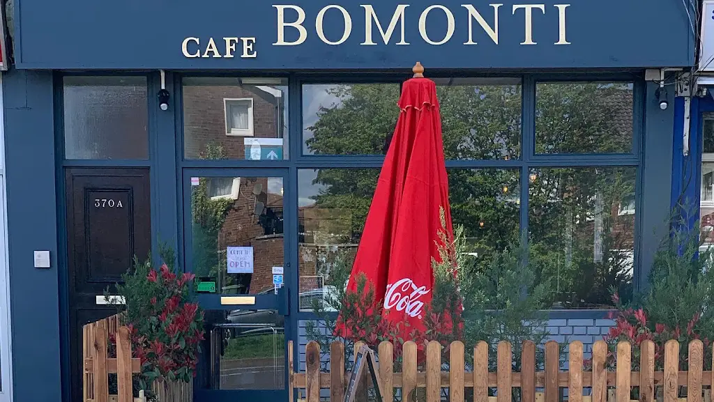 Bomonti Cafe & Bistro restaurant in West Molesey