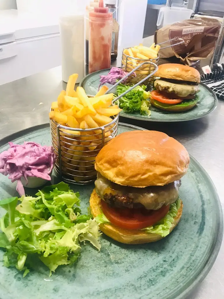 Bomonti Cafe & Bistro_West Molesey_slider_image_2