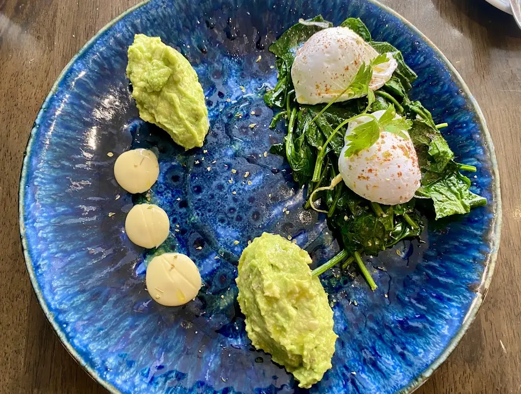 Bomonti Cafe & Bistro_West Molesey_slider_image_3