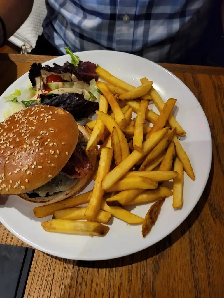 Menu_Blue Check - Wembley_Wembley_image_9