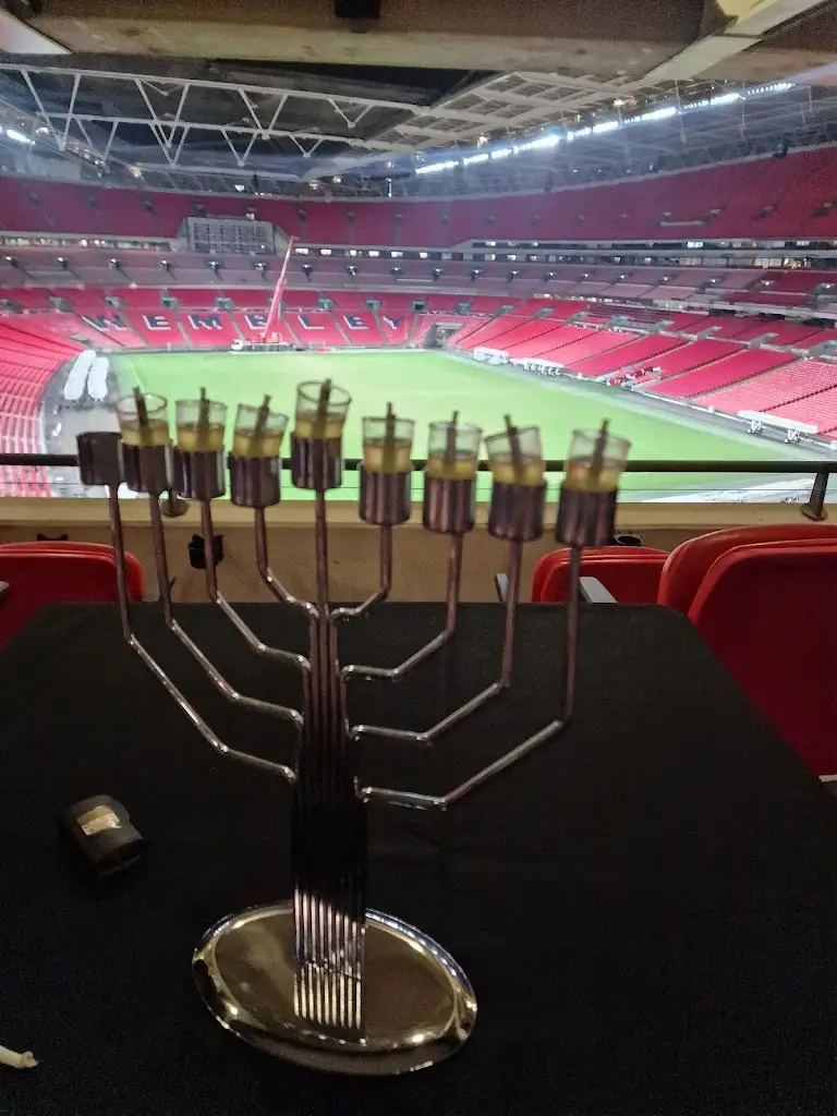 Pitch View Restaurant East_Wembley_slider_image_1