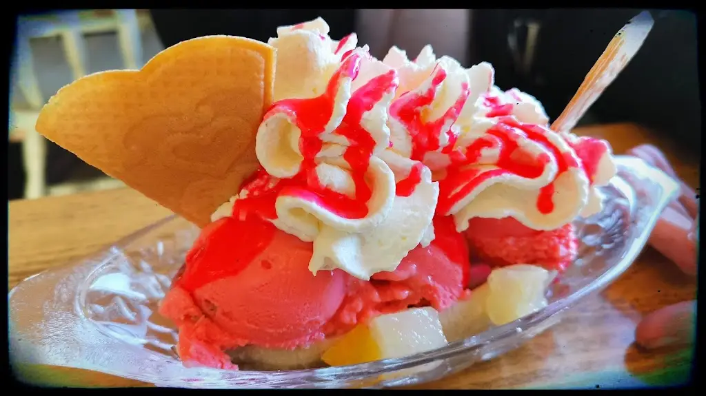 Menu_Carlo's Ices & Tea Rooms_West Wellow_image_6