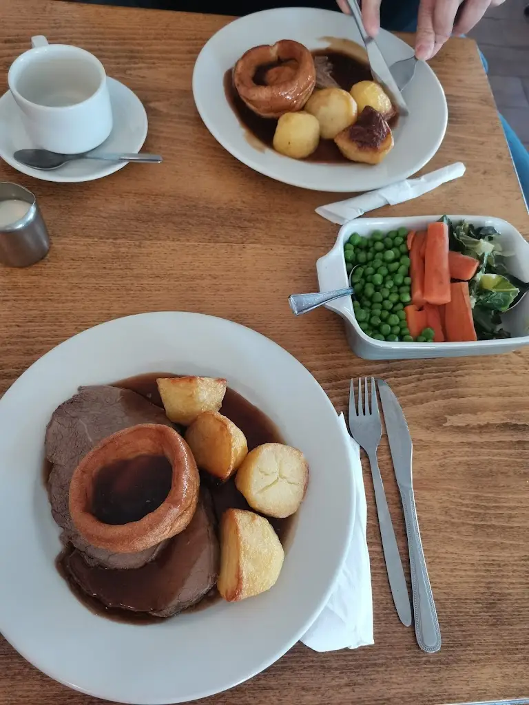 Menu_Carlo's Ices & Tea Rooms_West Wellow_image_7