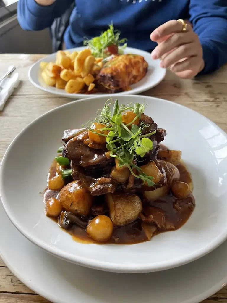 jehdstringer_The Landford Poacher_West Wellow_recensione