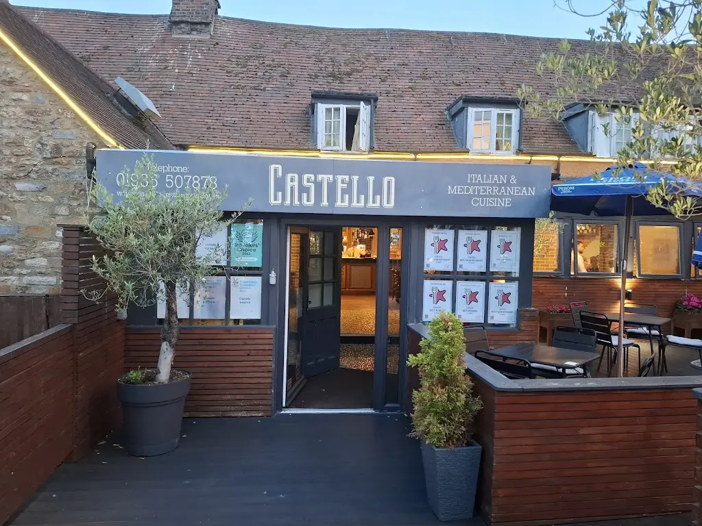 Tony Carter_Castello_West Coker_review