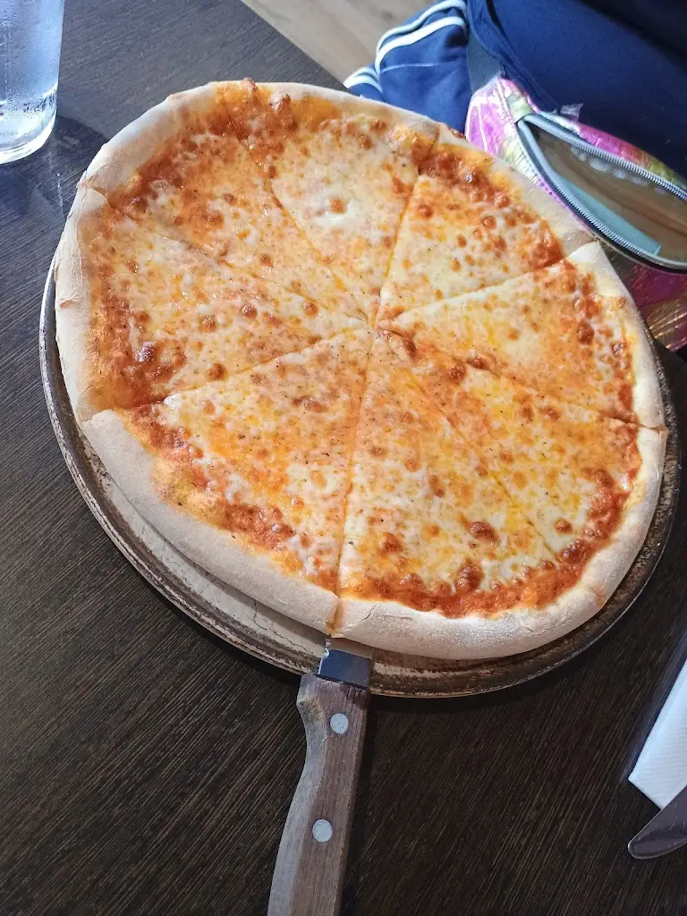 Nikki Brooker_Castello_West Coker_review