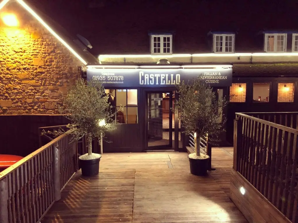 Castello ristorante a West Coker