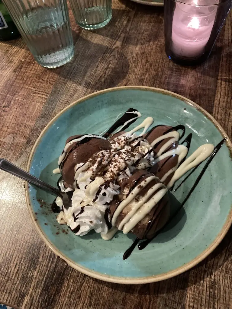 Antonia Wood_Tamburino_West Coker_review