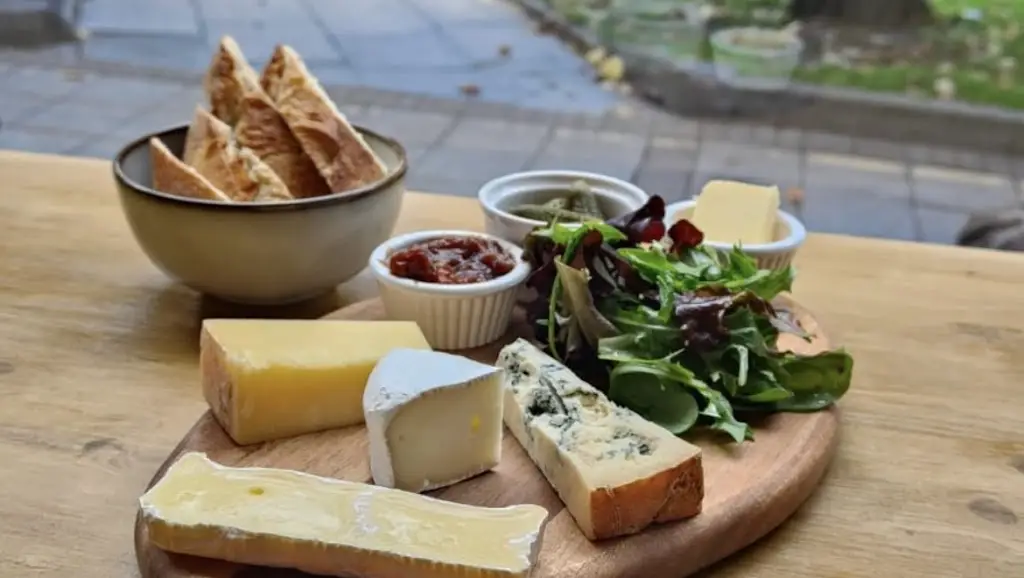 The Acorn Somerset_West Coker_slider_image_2