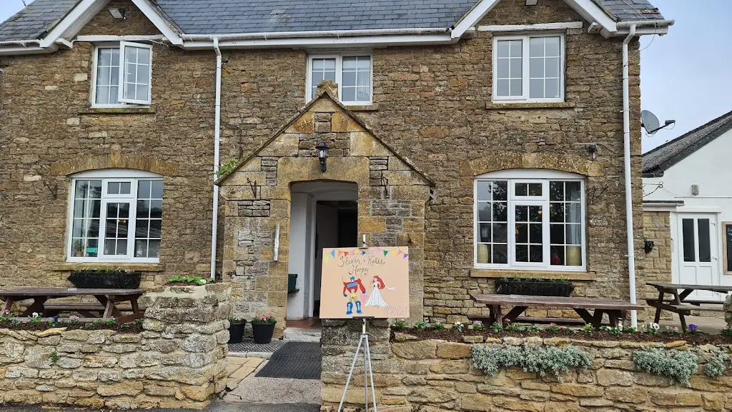 The Royal Oak_West Coker_slider_image_2