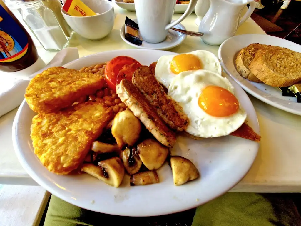 Mick Wickwar_Cafe Number 50_West Coker_recensione