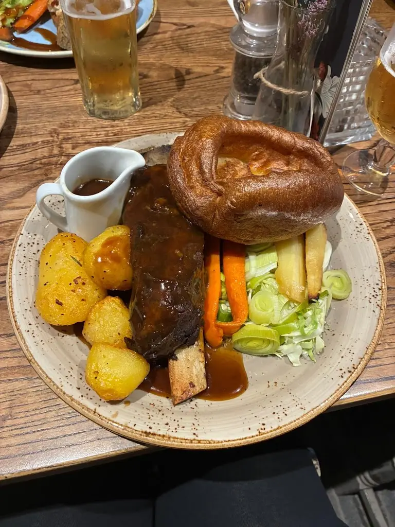 Shoulder of Mutton_Wendover_slider_image_3