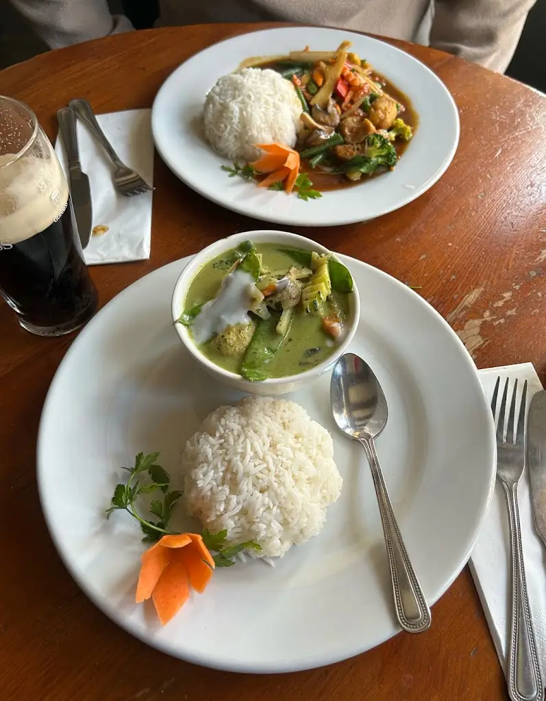 Sophie F._The George & Dragon_Wendover_review