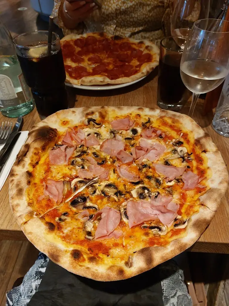 Sarah (Mrs s)_Lucca Restaurant & Bar_Wendover_recensione