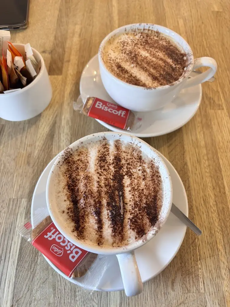 Whitewaters Deli Cafe_Wendover_slider_image_3