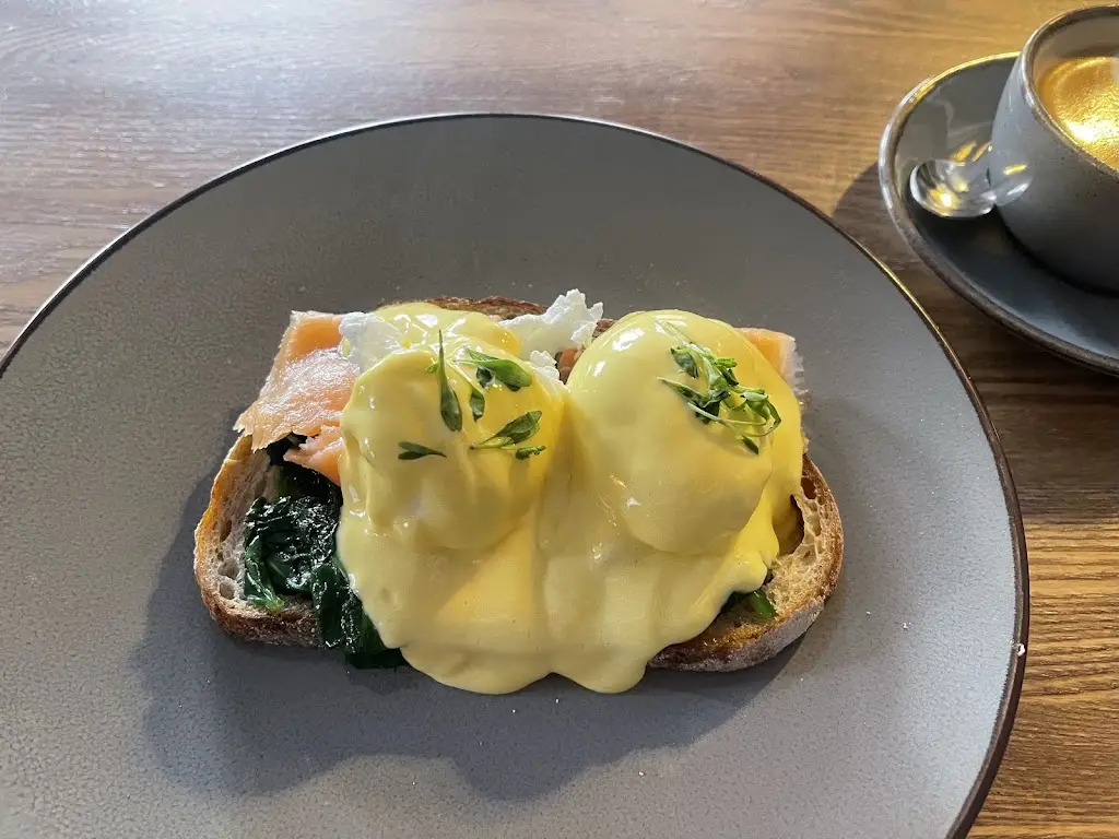 Julian Sadler_Craftyard Wendover_Wendover_recensione