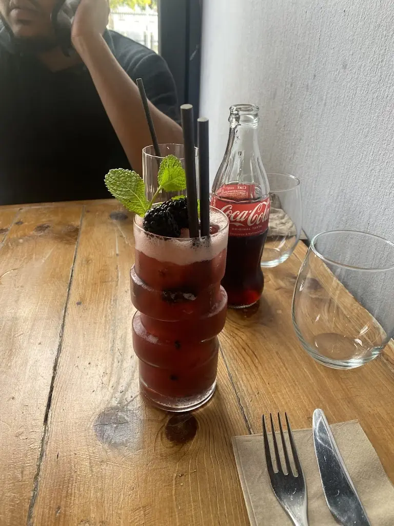 nayha_Smoky Boys and The Terrace_West Drayton_recensione