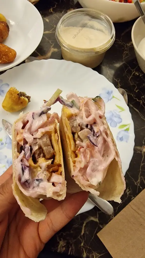 Ammar AL-Hadeethi_Smoky Boys and The Terrace_West Drayton_recensione