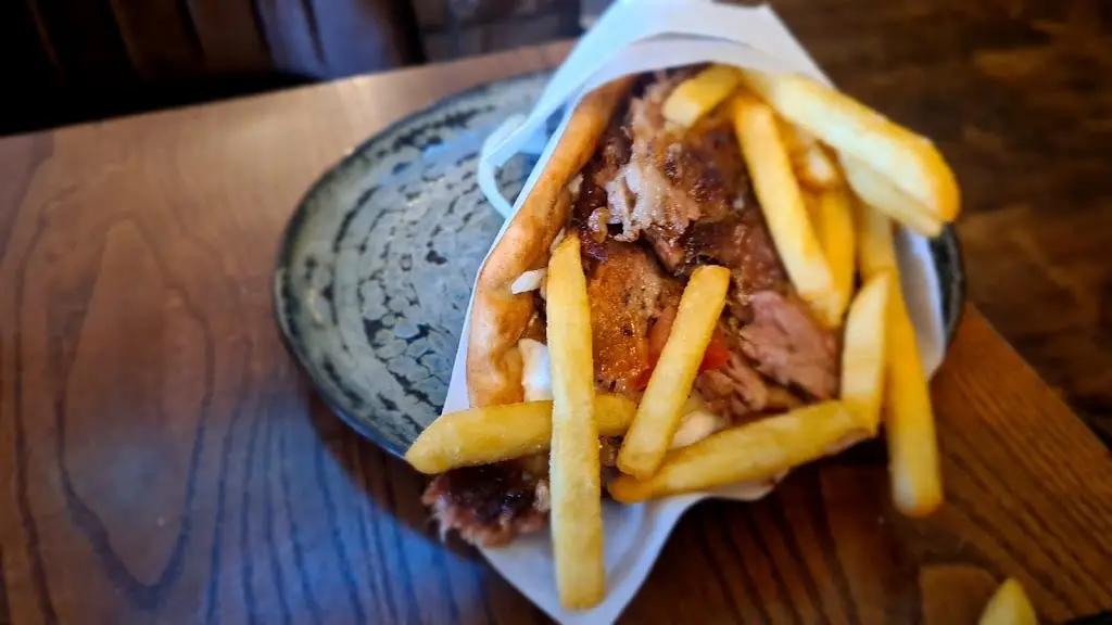 Soundboy100 love it_The Six Bells & Mediterranean Bliss_West Drayton_review