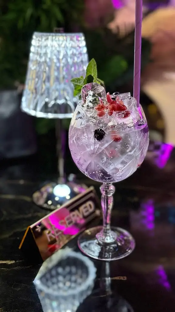 Mandala Restaurant, Lounge & Bar_West Drayton_slider_image_3