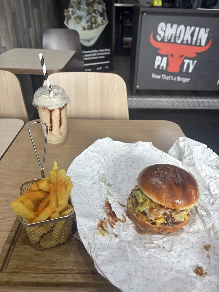 Chris Mundy_Smokin Naaz_West Drayton_review
