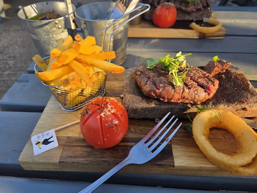 Carla_The Watersedge_West Drayton_review