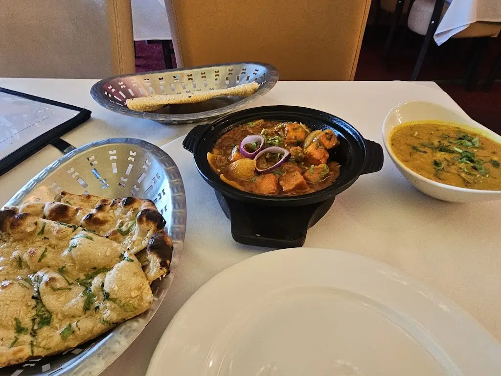 Gaurav Sharma_Zayani Restaurant - Heathrow_West Drayton_review