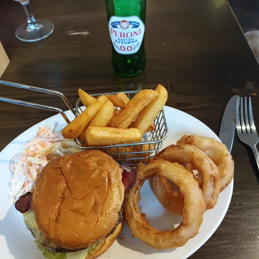 David Hill_Chandos Arms_Weston Turville_recensione