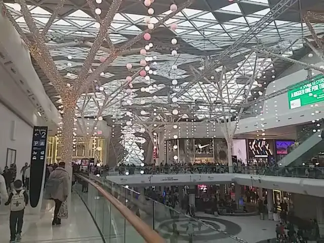 Westfield London_Westfield_slider_image_2