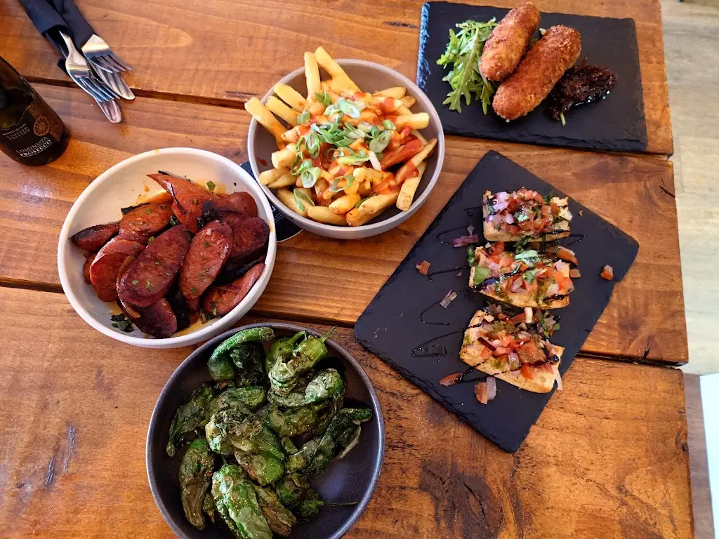 Absolute Bar & Bistro_Weybridge_slider_image_3