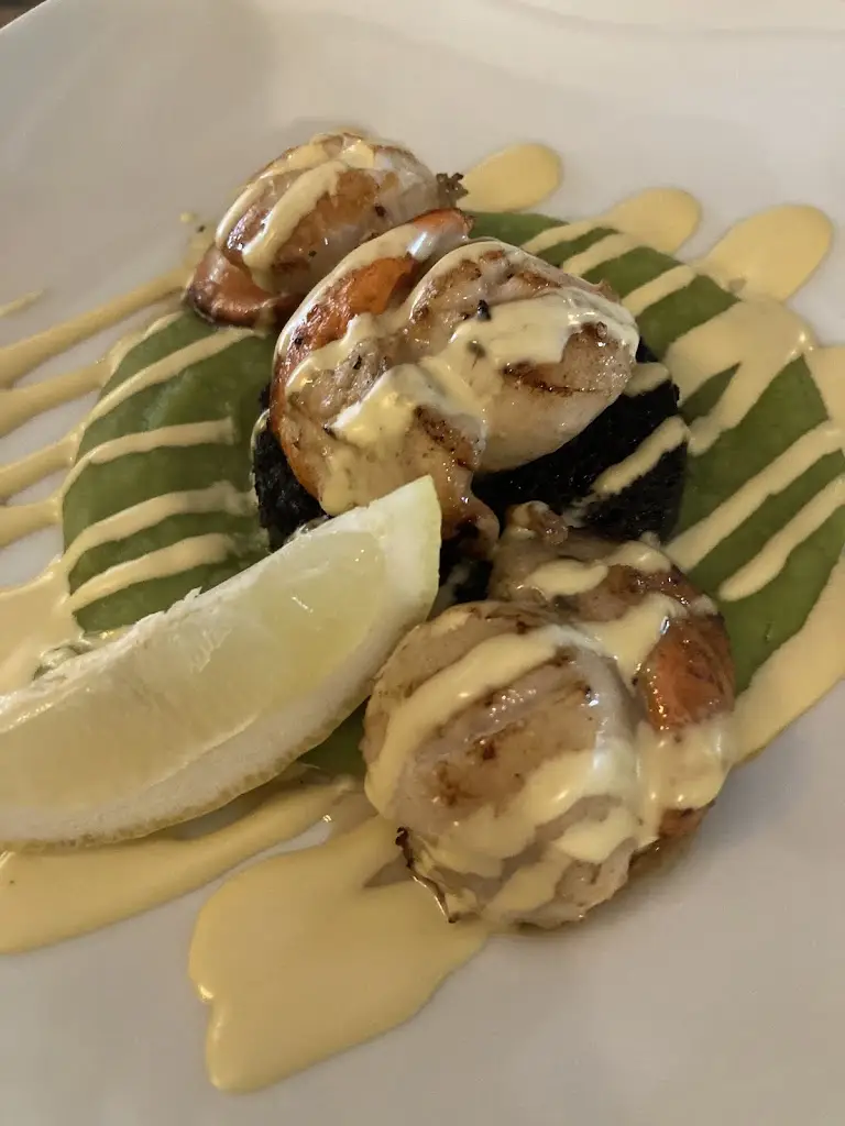 Tina Golubeva_Fantails_Wetheral_review