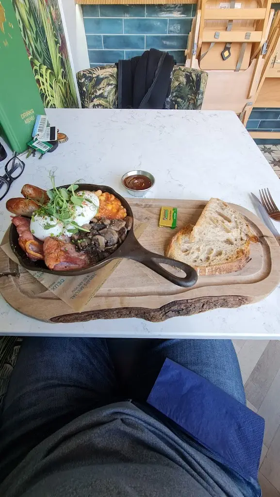 Menu_Deux Amis_Whalley_image_7