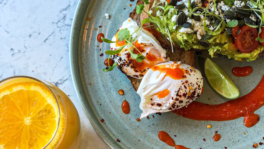 Deux Amis_Whalley_slider_image_2