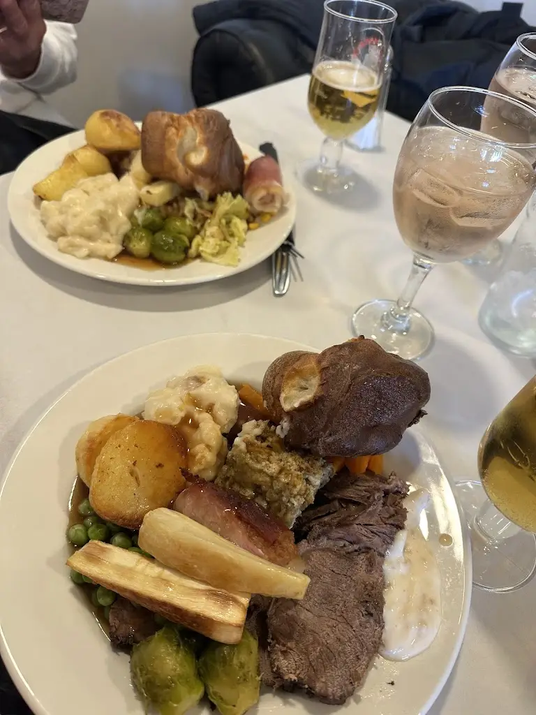 Teoni Comiskey_ONYX public bar and restaurant_Weymouth_review