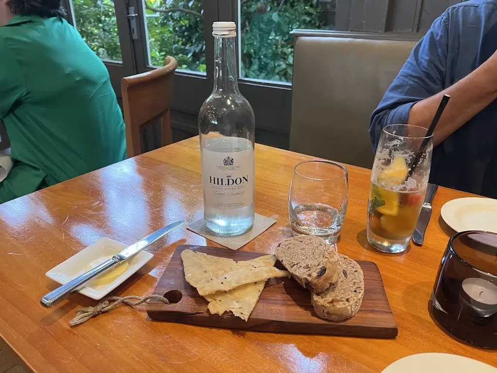 Clo_Bradleys_Belsize Park_review